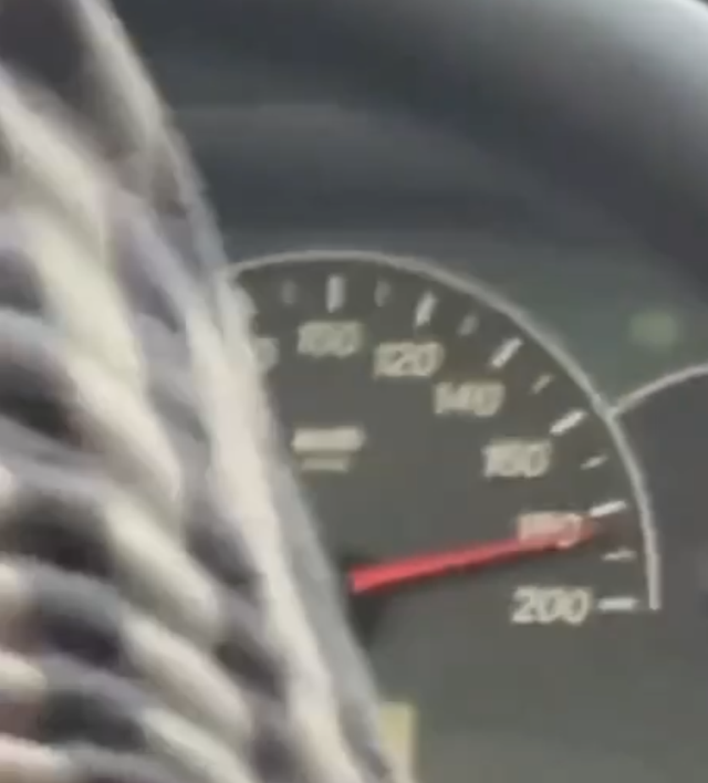 «Вася, тормози!»: В Краснодарском крае сверхразум в условиях густого тумана разогнался до 200 км/ч