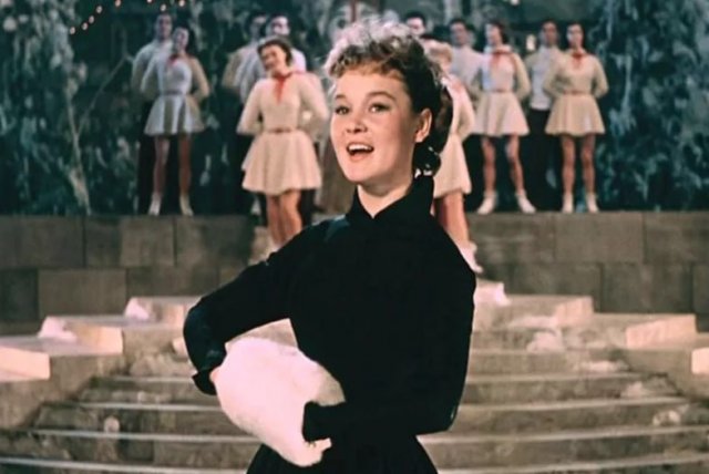 Людмиле Гурченко - 90: лучшие фото настоящей Примадонны