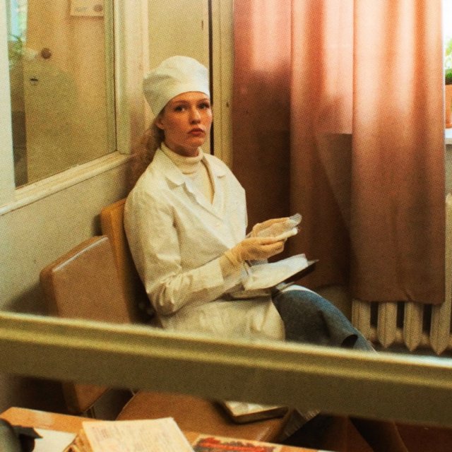 Елизавета Базыкина, звезда сериала &quot;Слово пацана&quot;, поразила голым платьем