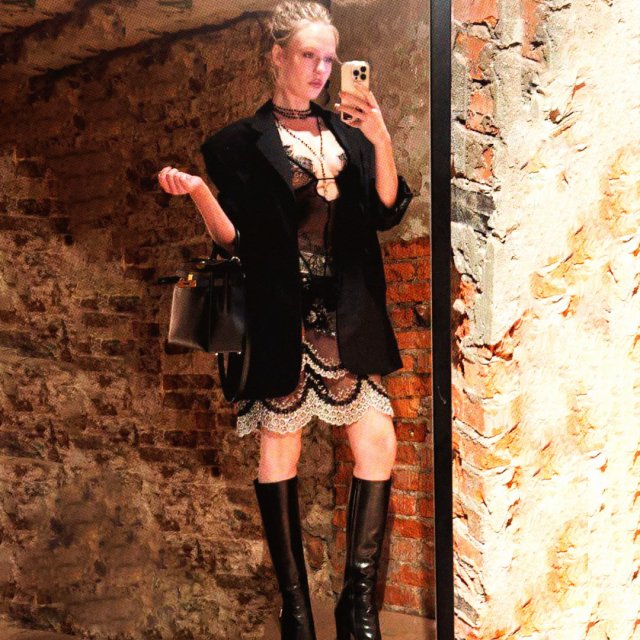 Елизавета Базыкина, звезда сериала &quot;Слово пацана&quot;, поразила голым платьем