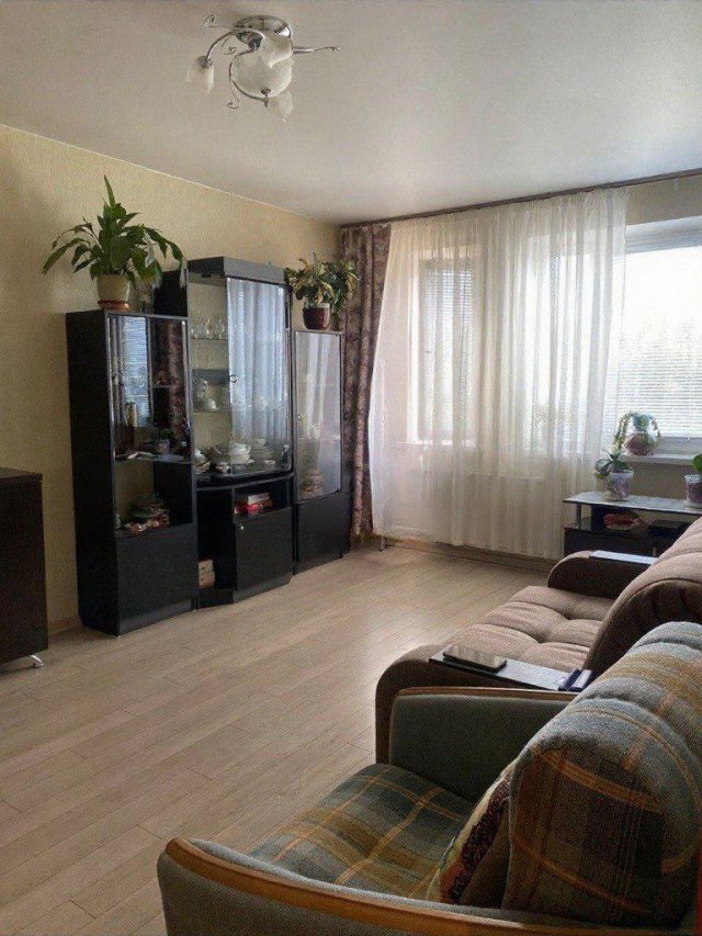 Бабка-мошенница из Питера отобрала у покупательницы квартиру и 8,5 млн рублей