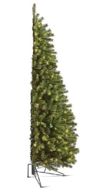 В России начали продавать елки-половинки