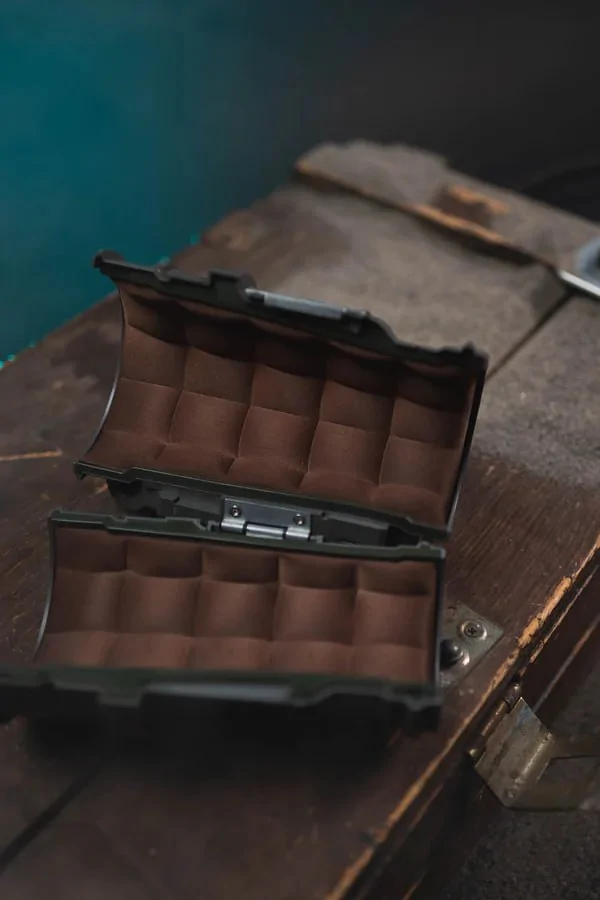 Bethesda выпустила реплику улучшенного Pip-Boy 3000 Bethesda выпустила реплику улучшенного Pip-Boy 3000