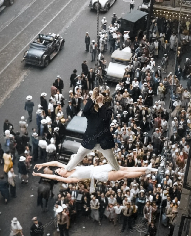 Уличные акробаты в Нью-Йорке, 1931 год.