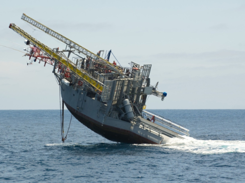 Удивительный корабль RV Flip