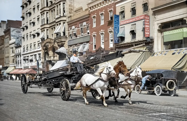 Пожарная команда на одной из улиц Вашингтона, 1914 год.