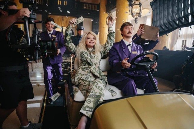 Лариса Долина перепоет Инстасамку и ее хит &quot;За деньги да&quot;