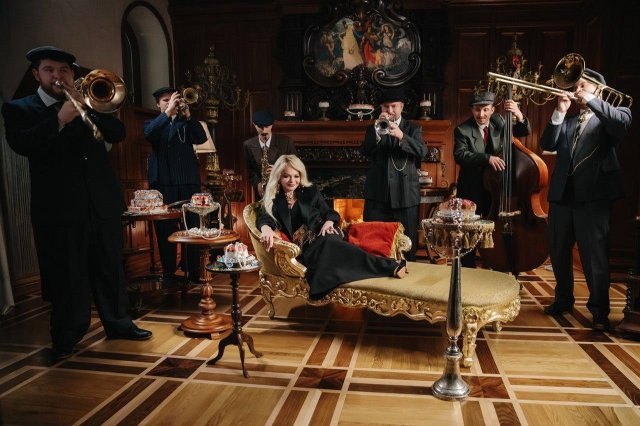 Лариса Долина перепоет Инстасамку и ее хит &quot;За деньги да&quot;