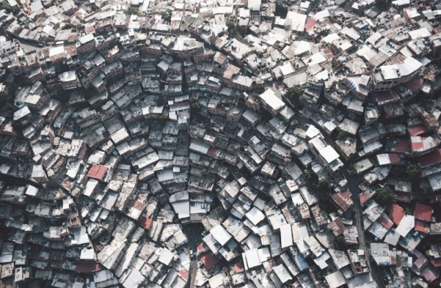 13. Трущобы Петаре — район в Миранде, Венесуэла