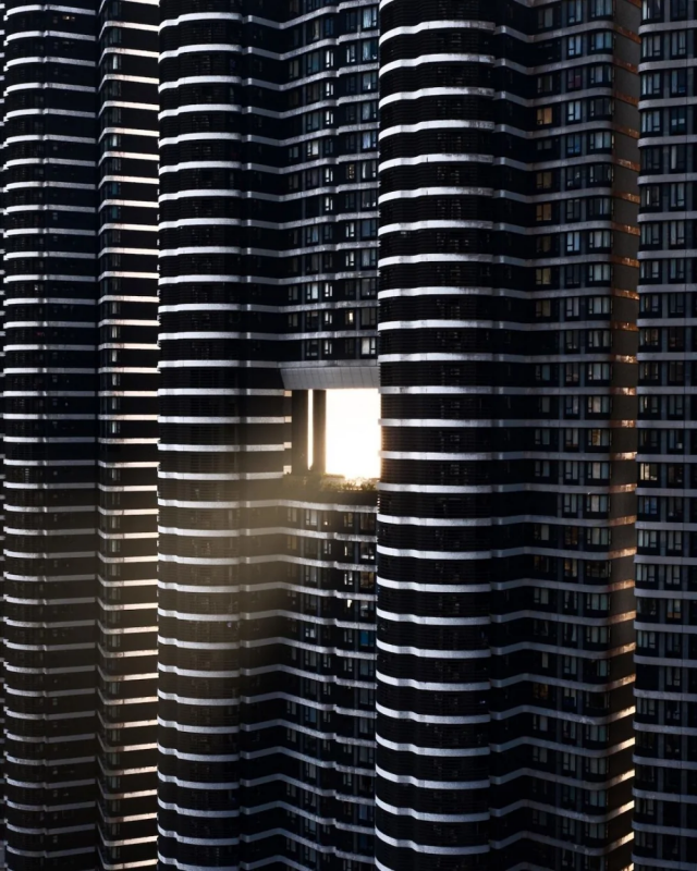 6. «Врата дракона» - отверстие в центре некоторых многоэтажных зданий Гонконга