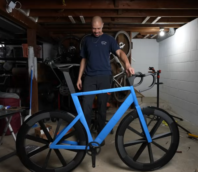 Напечатал дорогой велосипед на 3D принтере