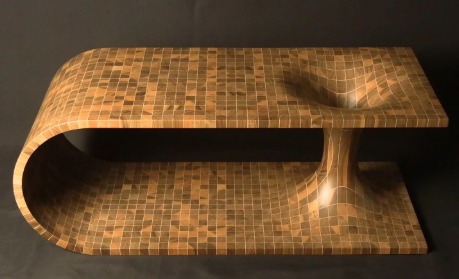 Интересный стол с черной дырой