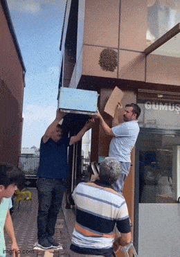 Подборка гифок -  01.12.2025