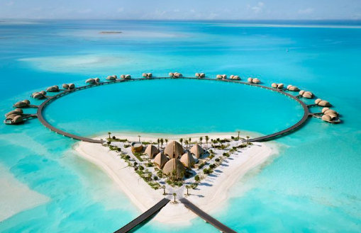 Саудовская Аравия отменила визы для россиян. Саудовская Аравия отменила визы для россиян.