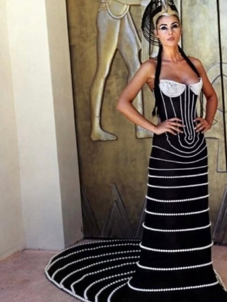 Моника Беллуччи на съемках