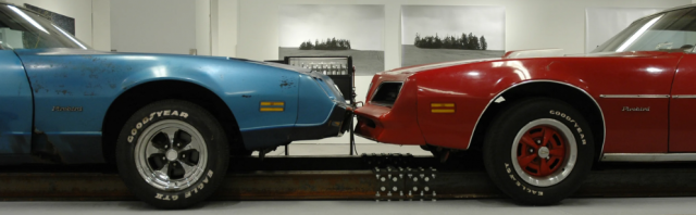 Скульптура «Медленная неизбежная смерть американского маслкара»