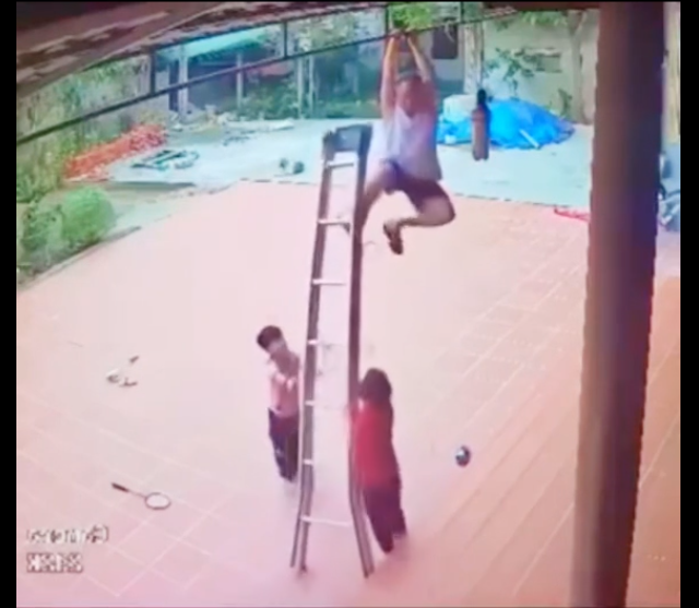 Горе-помощники