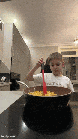 Подборка гифок -  08.12.2025