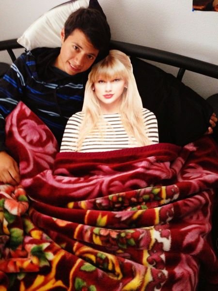 Подборка картинок. Вечерний выпуск - 08.12.2025