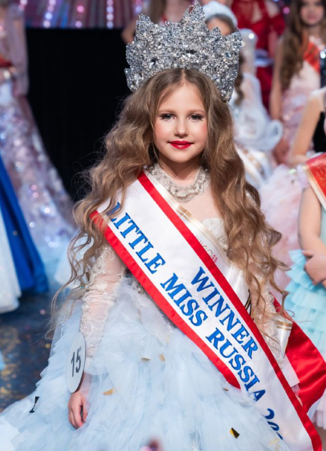 Самая красивая девочка России