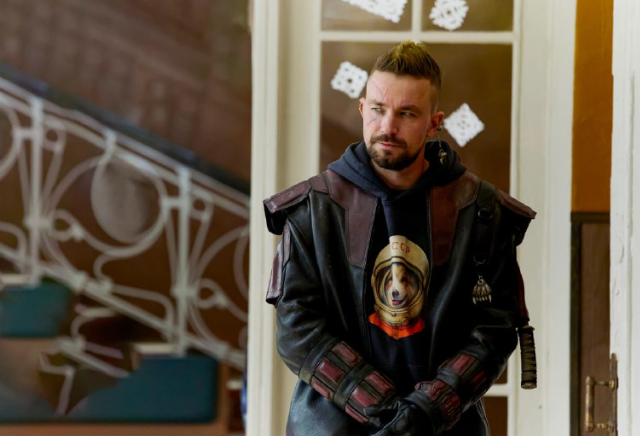 Весельчак У. Спинофф Сто лет тому вперёд