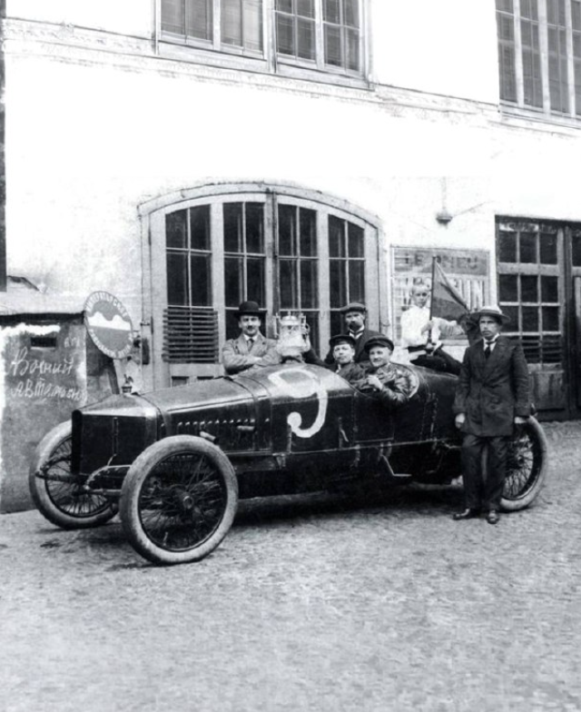 Первый российский автомобиль Первый российский автомобиль