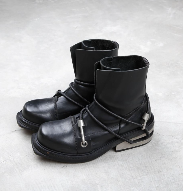 Ботинки со шнурком - веревкой