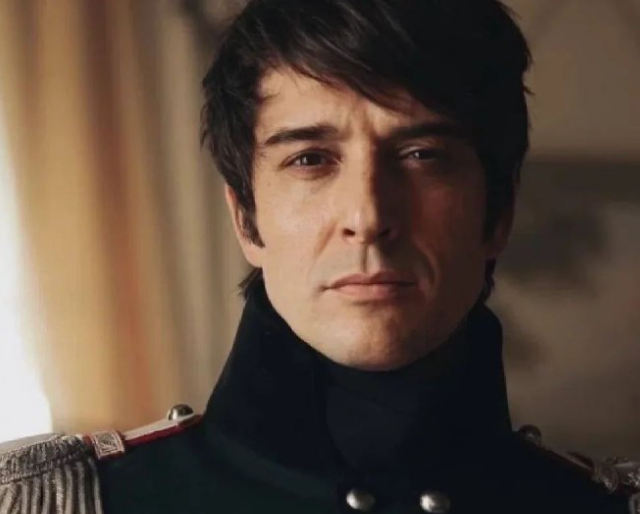 Новый актер Болконского в «Войне и мире».