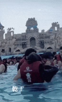 Подборка гифок -  15.12.2025