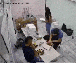 Подборка гифок -  17.12.2025