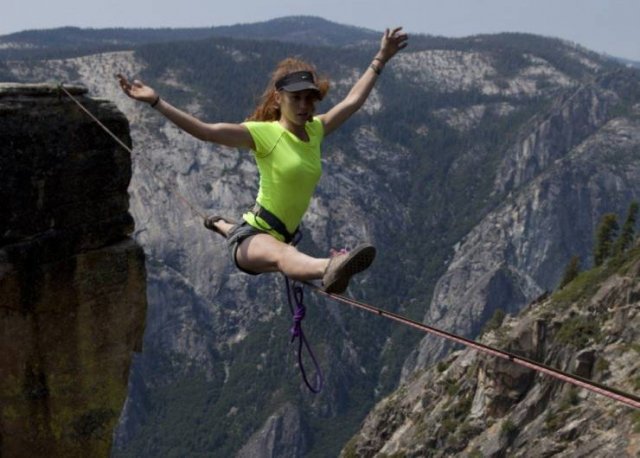 Подборка картинок. Вечерний выпуск - 17.12.2025