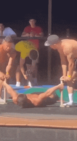 Подборка гифок -  18.12.2025