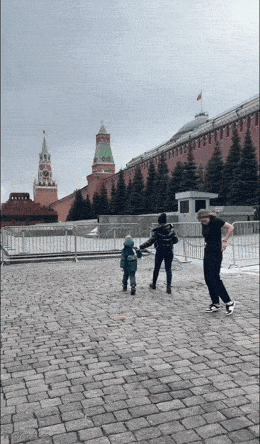 Подборка гифок -  18.12.2025