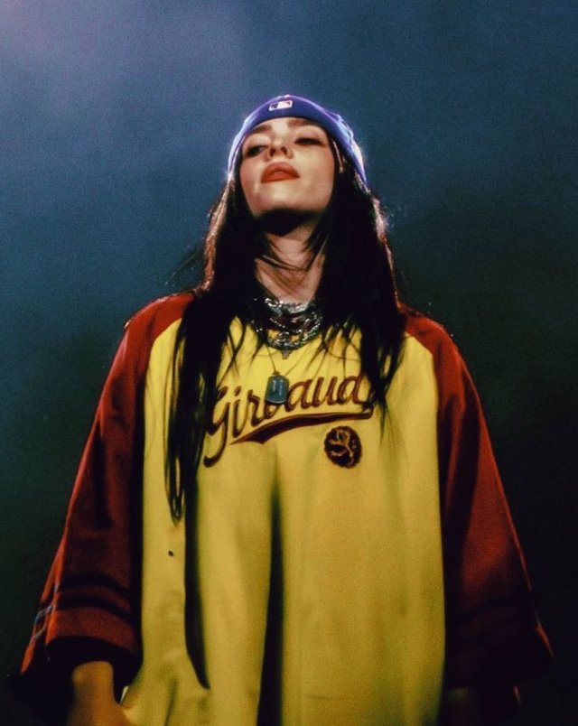 Билли Айлиш отмечает 24-летие