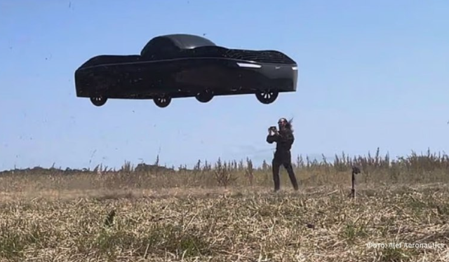 Летающий автомобиль