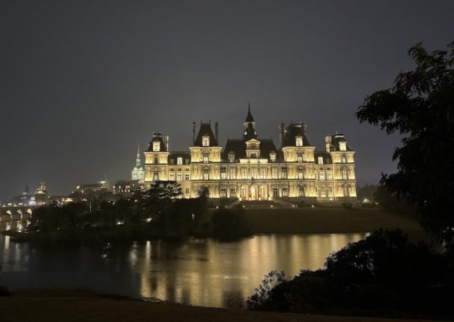 Ничего особенного, просто кампус Huawei в Китае