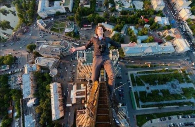 Подборка картинок. Вечерний выпуск - 24.12.2025