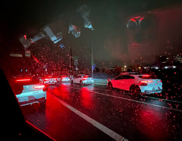 Беспилотные автомобили устроили пробки в Сан-Франциско