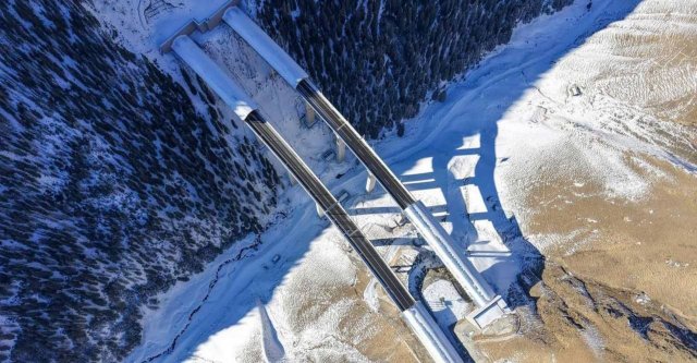 В Китае открыли самый длинный в мире автодорожный тоннель