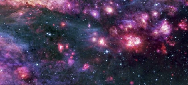 Самые красивые снимки космоса за 2025 год