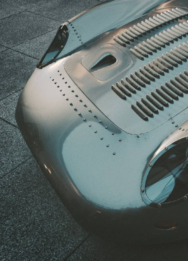 Концепт Jaguar XJ13