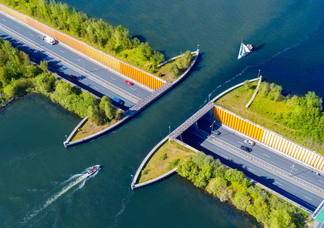 Акведук в Велювемере