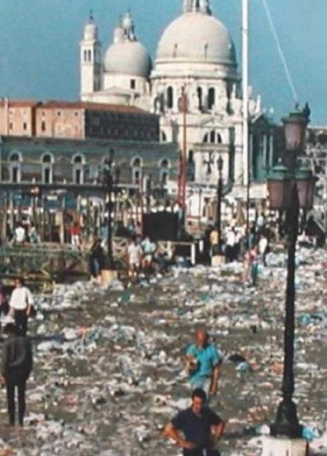 Архив: как прошел один из самых противоречивых концертов Pink FLoyd