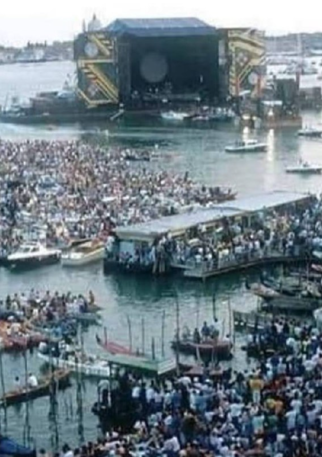 Архив: как прошел один из самых противоречивых концертов Pink FLoyd