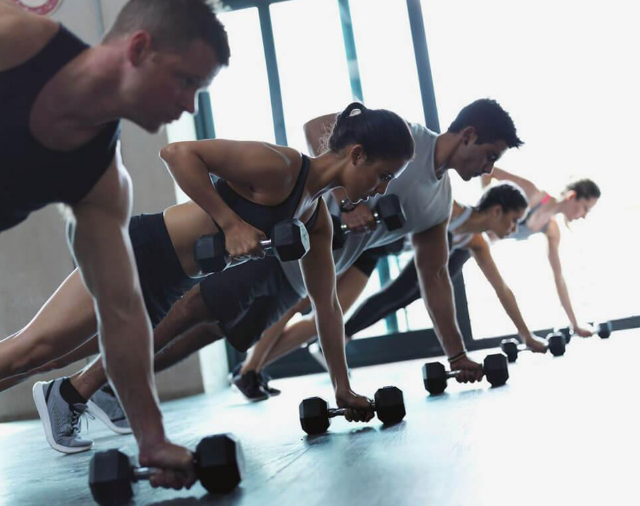 Тренировки для фильма «Не время умирать»