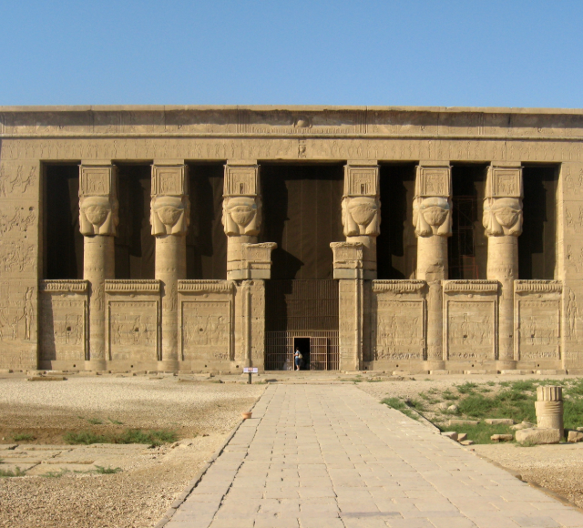 Храм Дендеры