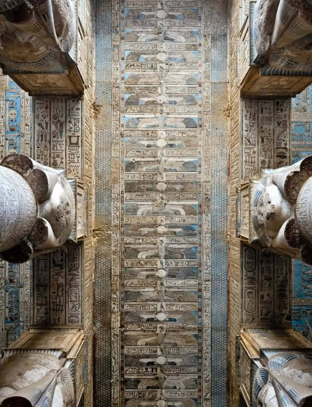 Храм Дендеры