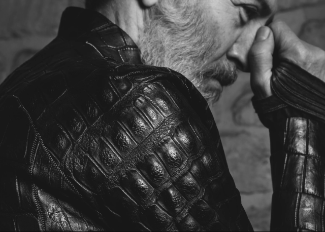 Куртки с железным позвонком