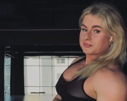 Дочь Марии Шукшиной - Анна Трегубенко: ее бицуха впечатляет