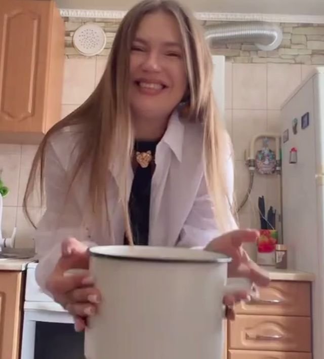 бабушка против тик-токерши